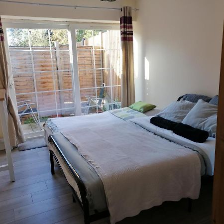 Chantilly Leilighet Ickenham Eksteriør bilde